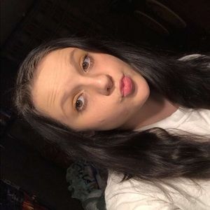 Meet your Posher, Bethany